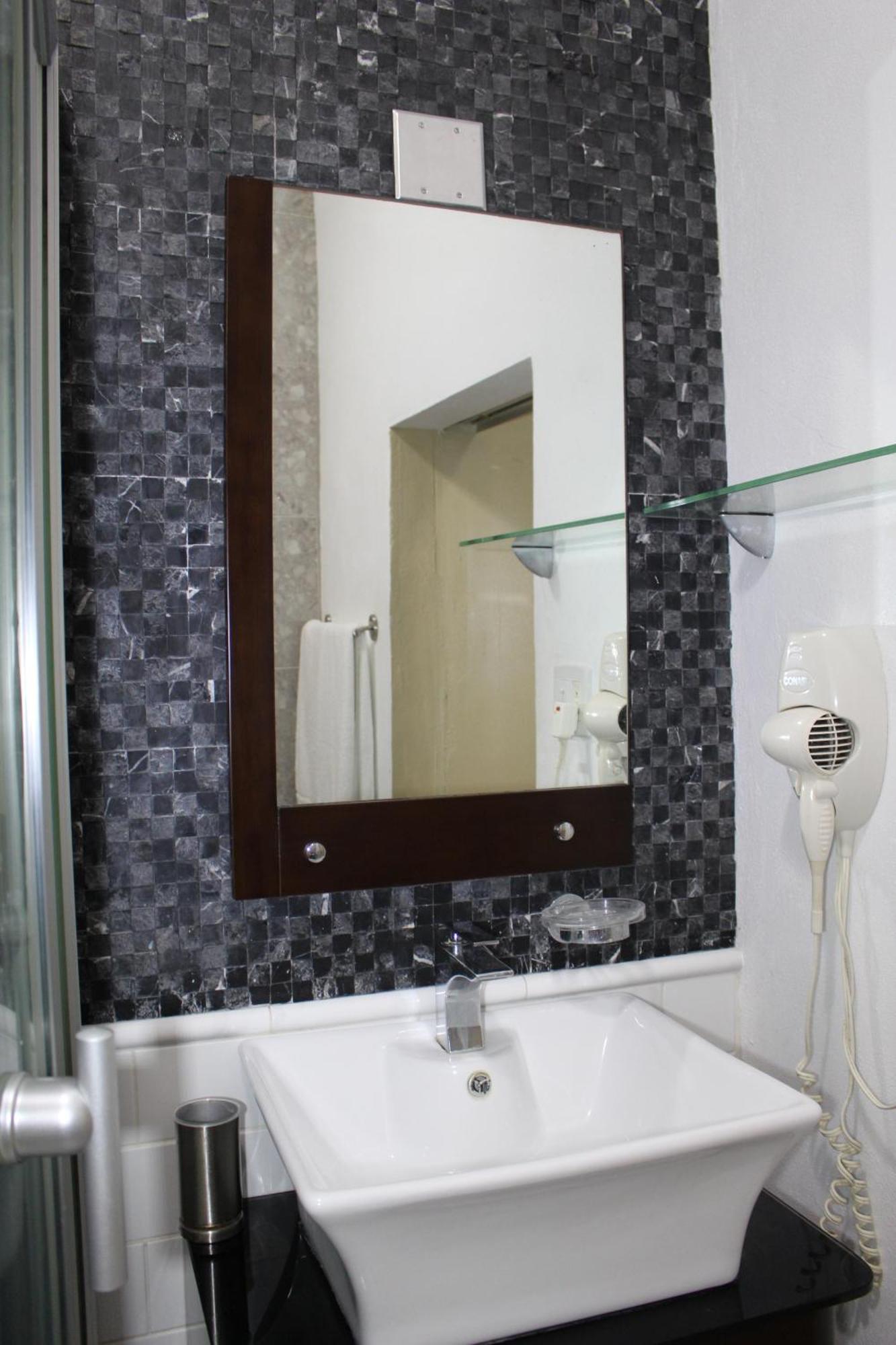 Lower Price, More Style, Discount Studio In San Juan,Pr, Beach, Free Bikes (Adults Only) 圣胡安 客房 照片