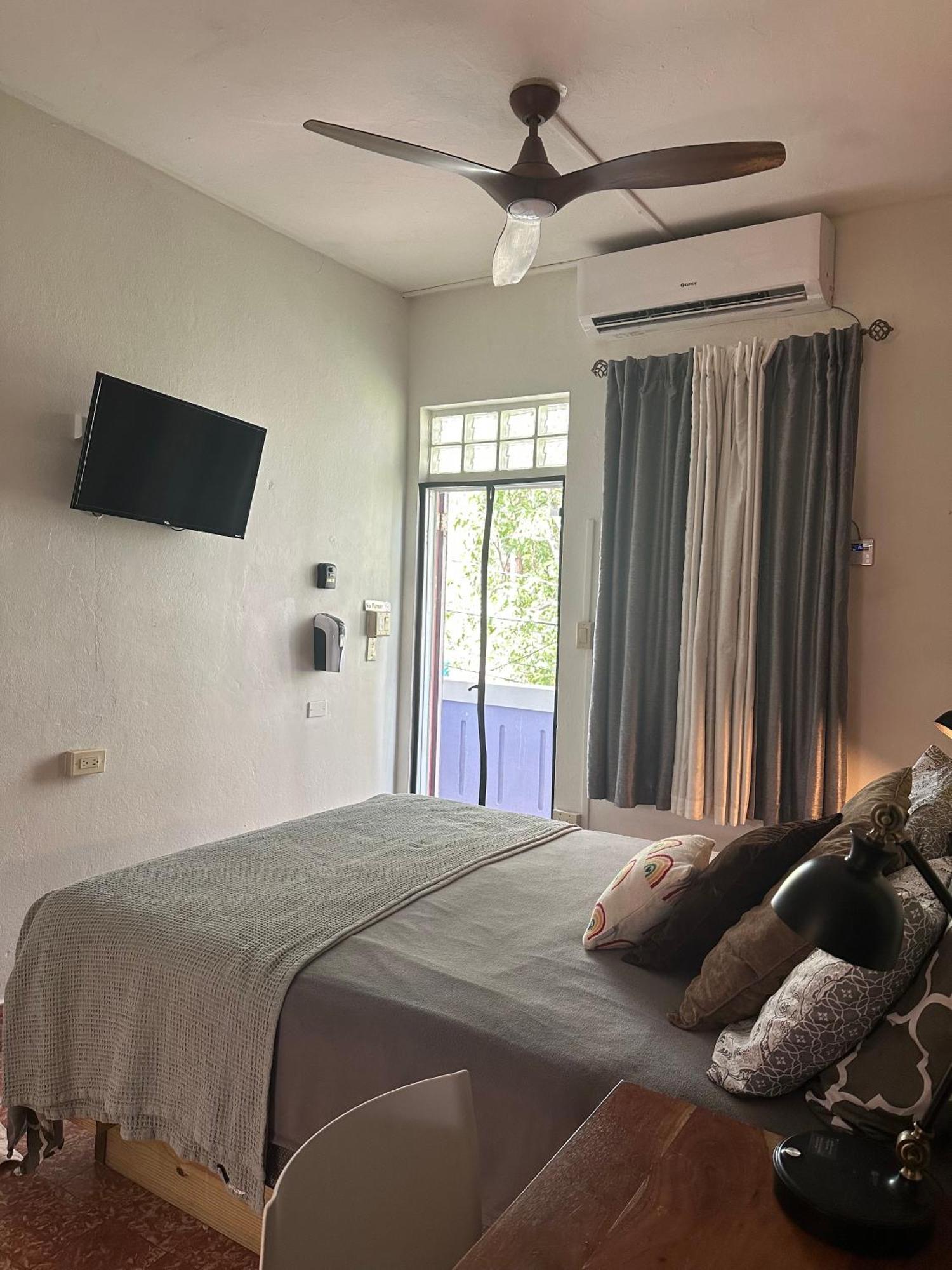 Lower Price, More Style, Discount Studio In San Juan,Pr, Beach, Free Bikes (Adults Only) 圣胡安 外观 照片
